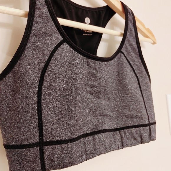Old Navy Sports Bra - Picture 2 of 6